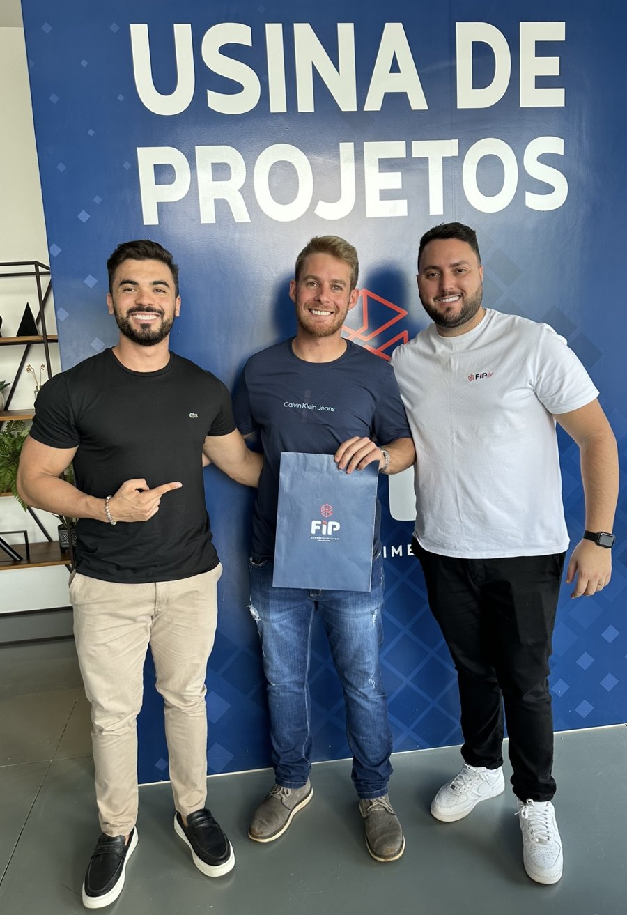 Depoimento de cliente — 37 de 54